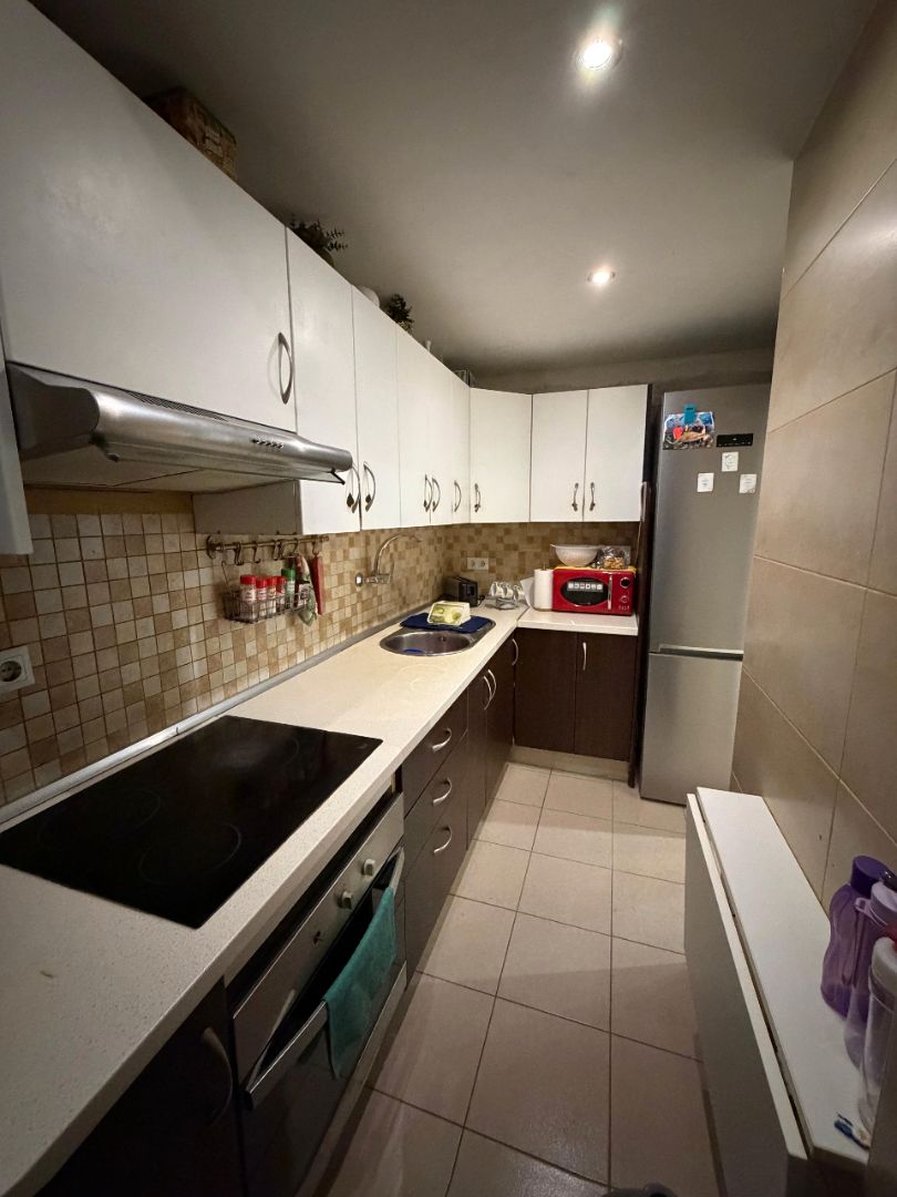 Cuina de Pis en venda en L'Hospitalet de Llobregat amb Parquet i Forn