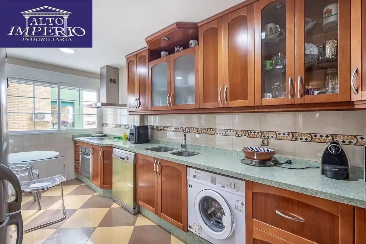 Piso con ascensor en venta en Calle ARQUITECTO JIMENEZ LACAL, imagen 10