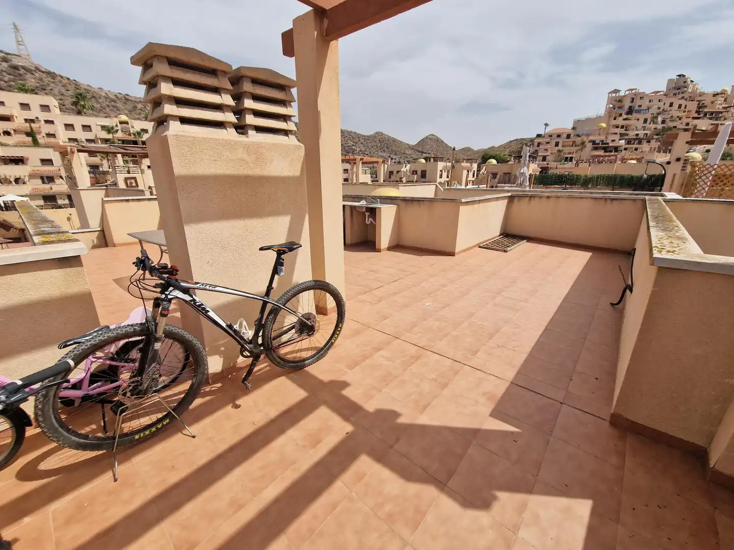 Terrasse von Wohnungen zum Verkauf in Águilas mit Terrasse, Balkon und Gemeinschaftspool