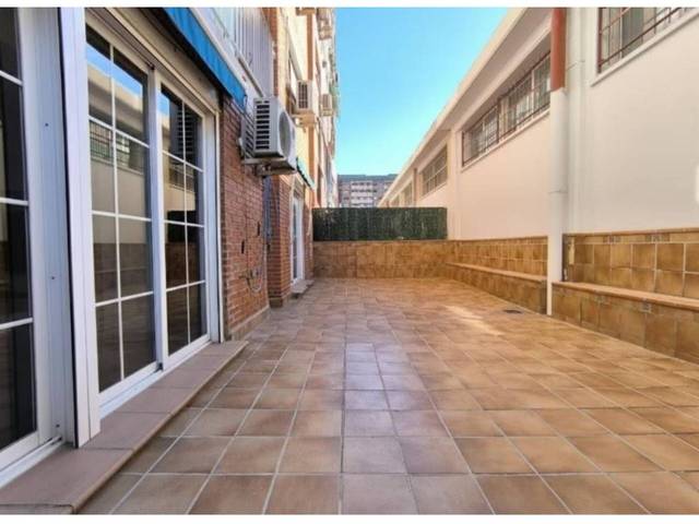 Piso en Venta en Calle Fuencaliente en La Creu del Grau