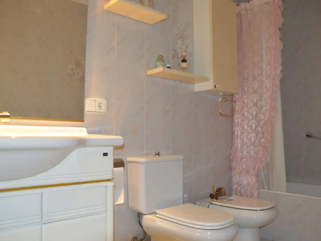 Baño de Piso en venta en Vitoria - Gasteiz con Terraza y Balcón