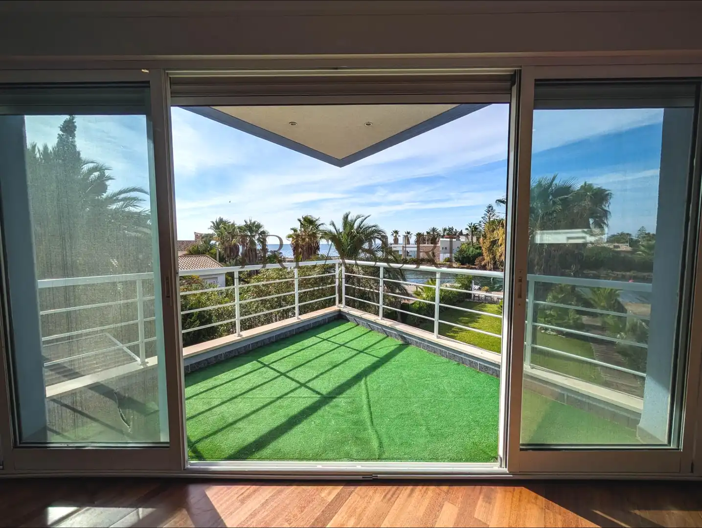 Balcony of Houses for sale in La Manga del Mar Menor  with Air Conditioner, Private garden and Terrace