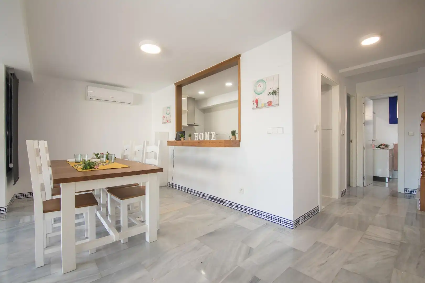 Comedor de Casa o chalet en venta en Santa Pola con Aire acondicionado, Calefacción y Jardín privado