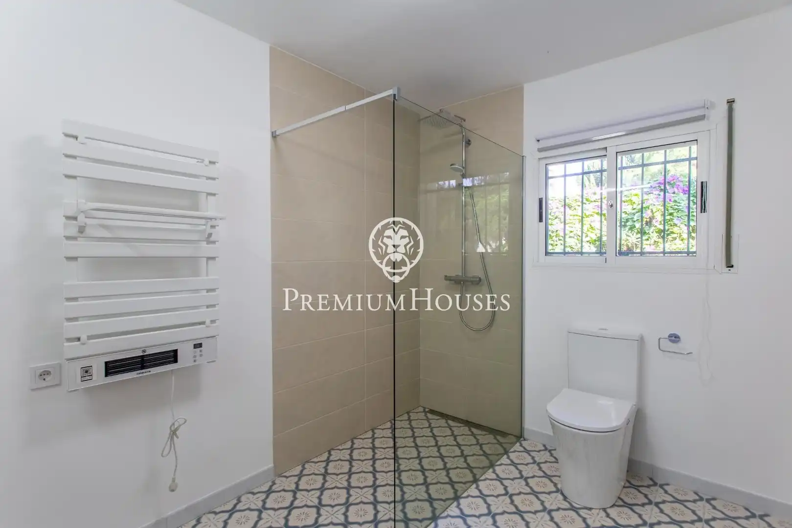 Baño de Casa o chalet en venta en Arenys de Mar con Jardín privado, Terraza y Balcón