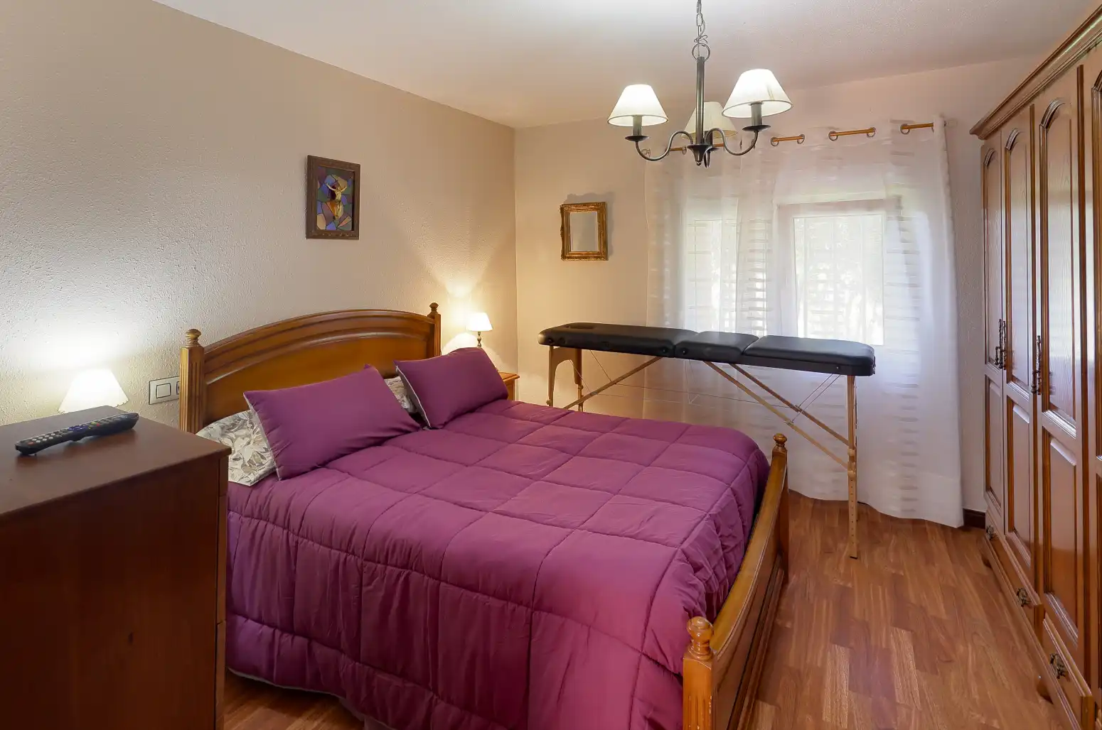 Dormitori de Casa o xalet en venda en Gijón  amb Calefacció, Jardí privat i Parquet