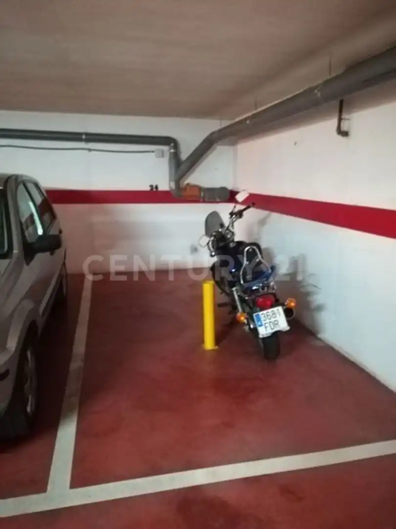 Parkplatz zur Miete in Calle Monseñor Francisco Gil Hellín 2, imagen 2