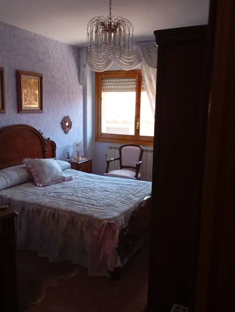 Dormitori de Pis en venda en La Almunia de Doña Godina  amb Balcó
