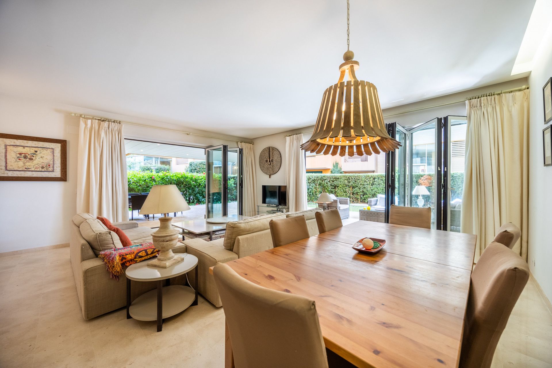 Dining room of Planta baja for sale in Sotogrande  with Air Conditioner, Private garden and Terrace