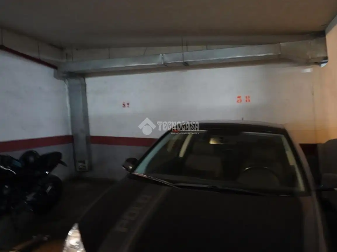 Einzelparkplatz zum Verkauf in Zona Botánico, imagen 11