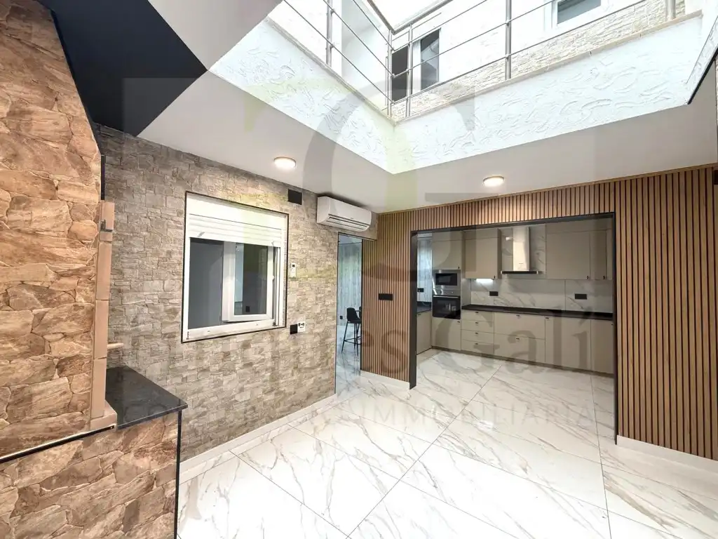 Casa amb terrassa en venda a Balsareny