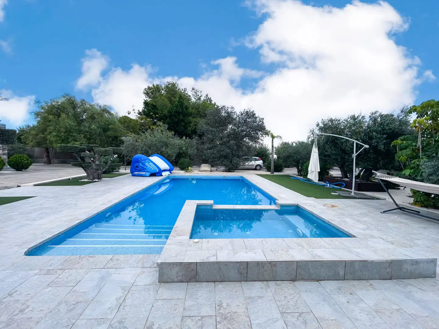 Piscina de Casa o chalet en venta en Crevillent con Aire acondicionado, Calefacción y Jardín privado