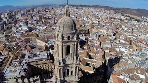 Ático dúplex en ctro.histórico de Málaga A ESTRENAR 3 dormitorios!