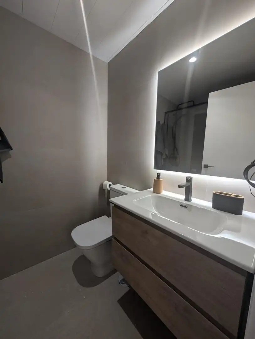 Baño de Piso en venta en Castalla con Calefacción, Terraza y Balcón