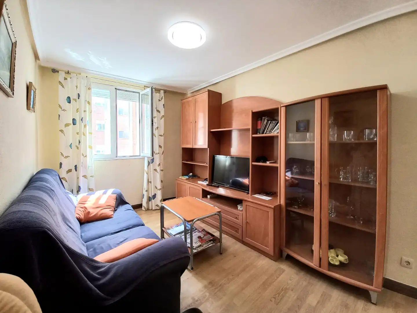 Wohnzimmer von Wohnung zum Verkauf in Burgos mit Heizung