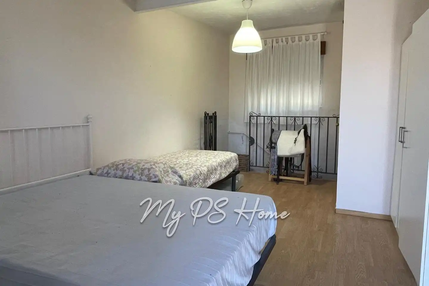 Habitación de Casa o chalet en venta en Barajas de Melo con Aire acondicionado, Jardín privado y Amueblado
