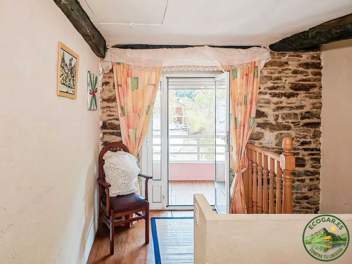 Detached house with garden for sale in Vega de Valcarce, imagen 10