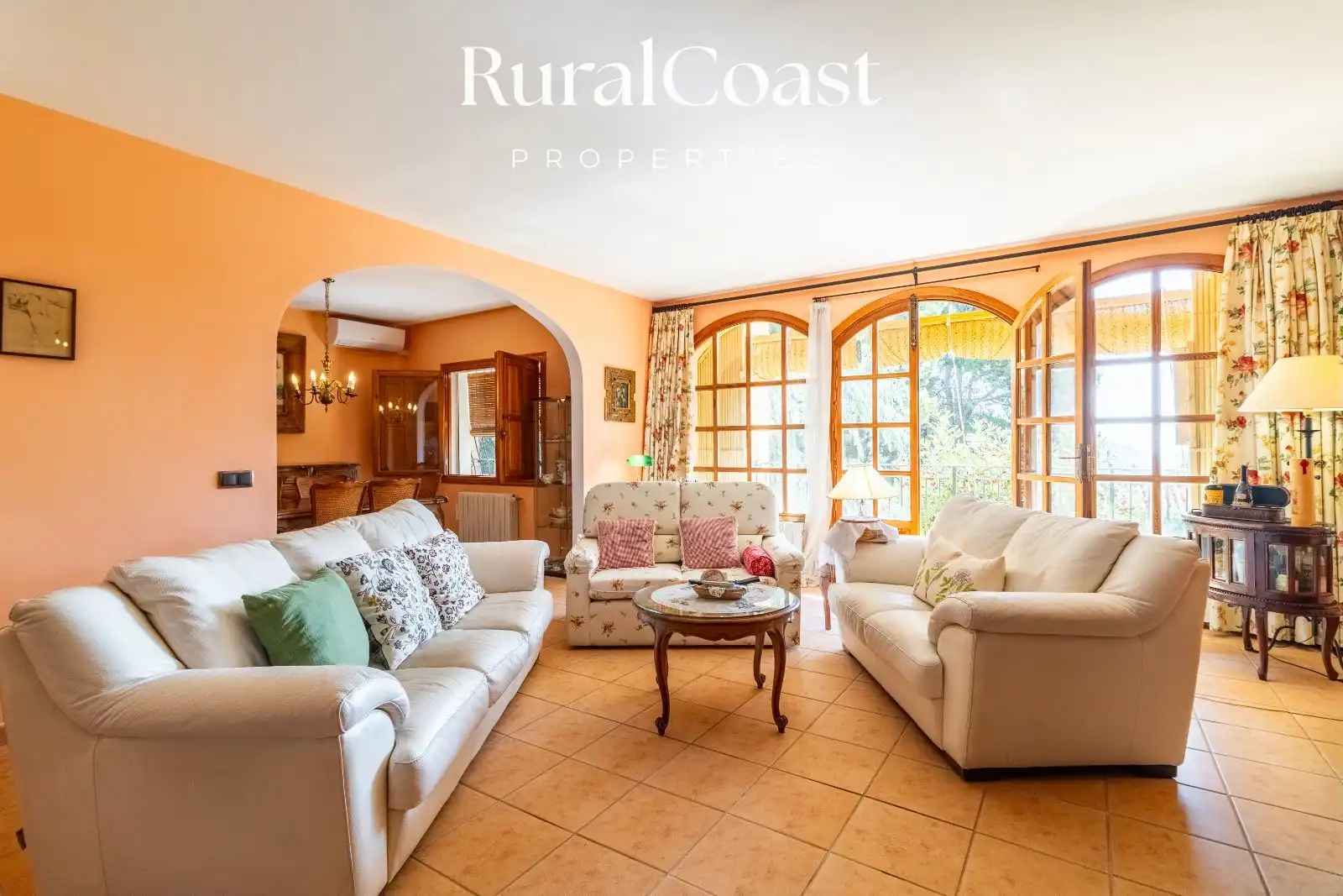 Sala de estar de Casa o chalet en venta en Tibi con Aire acondicionado, Calefacción y Jardín privado
