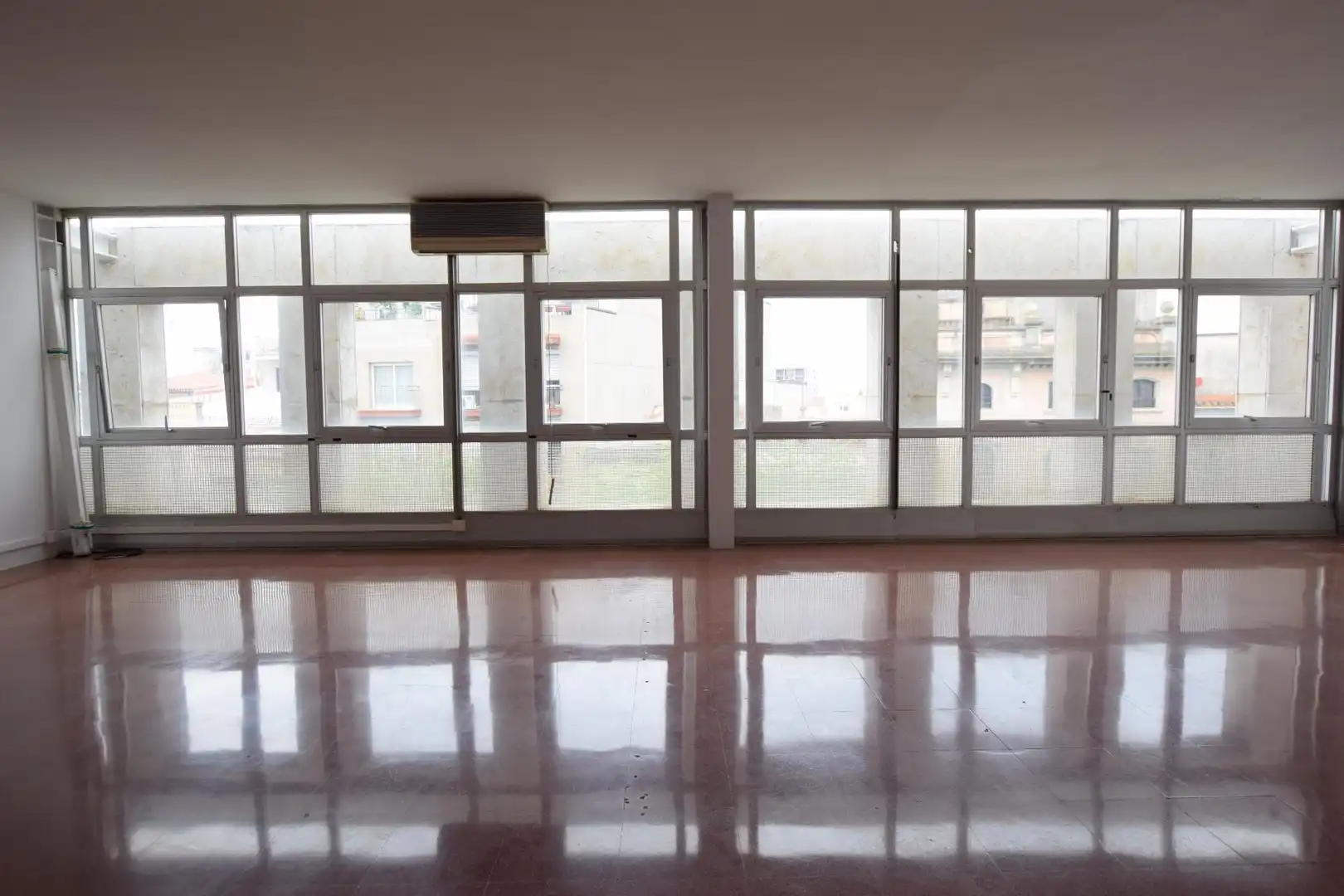 Office space with lift to rent in Calle La Rambla, imagen 3