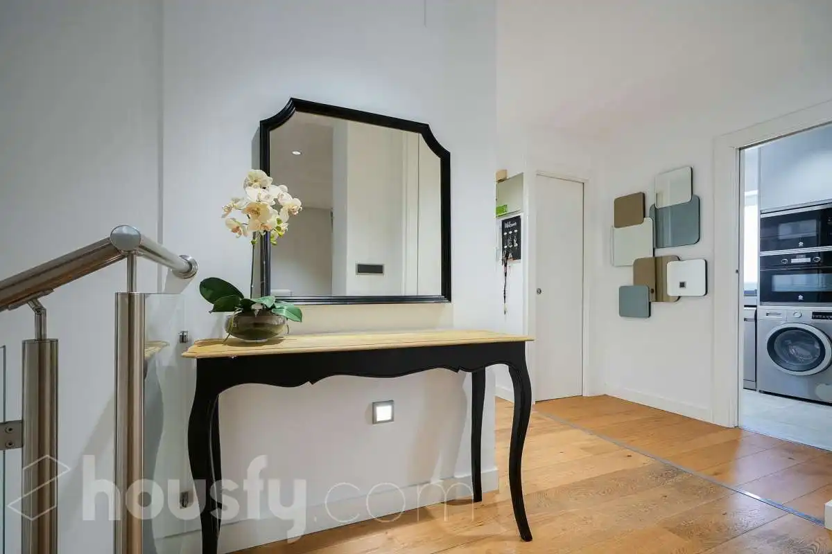Duplexes for sale in Madrid  with Air Conditioner, Heating and Storage room