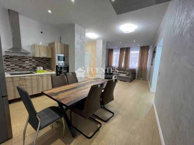 Piso en Venta en Calle Cerdá en Altozano - Conde Lumiares