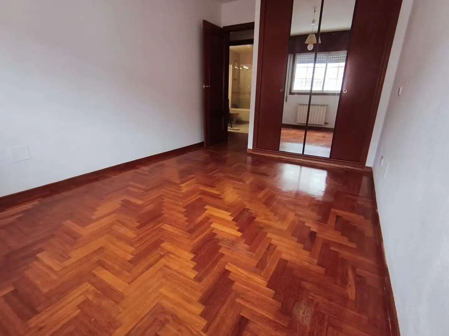 Living room of Flat for sale in Laguna de Duero  with Heating, Parquet flooring and Storage room