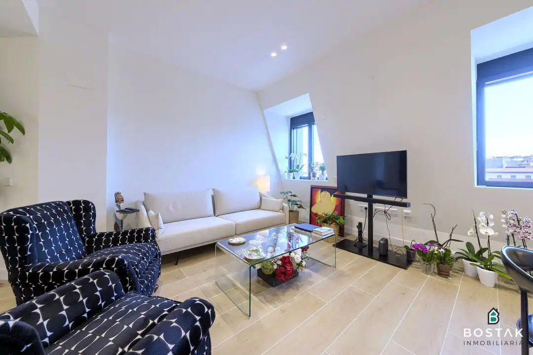 Sala de estar de Ático de alquiler en Bilbao  con Calefacción, Terraza y Balcón