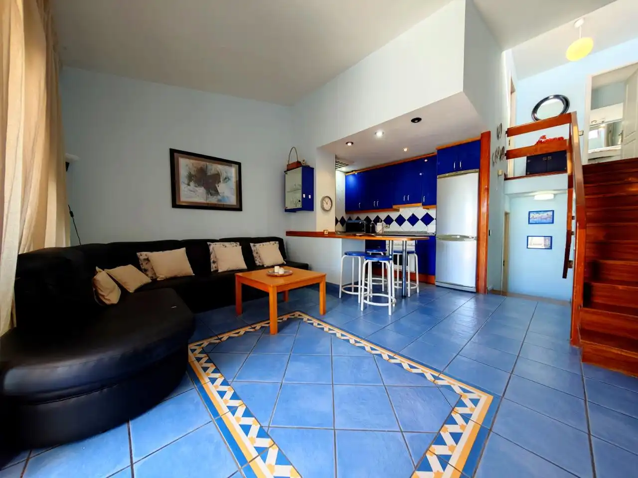 Sala d'estar de Casa adosada de lloguer en San Bartolomé de Tirajana amb Jardí privat, Terrassa i Moblat