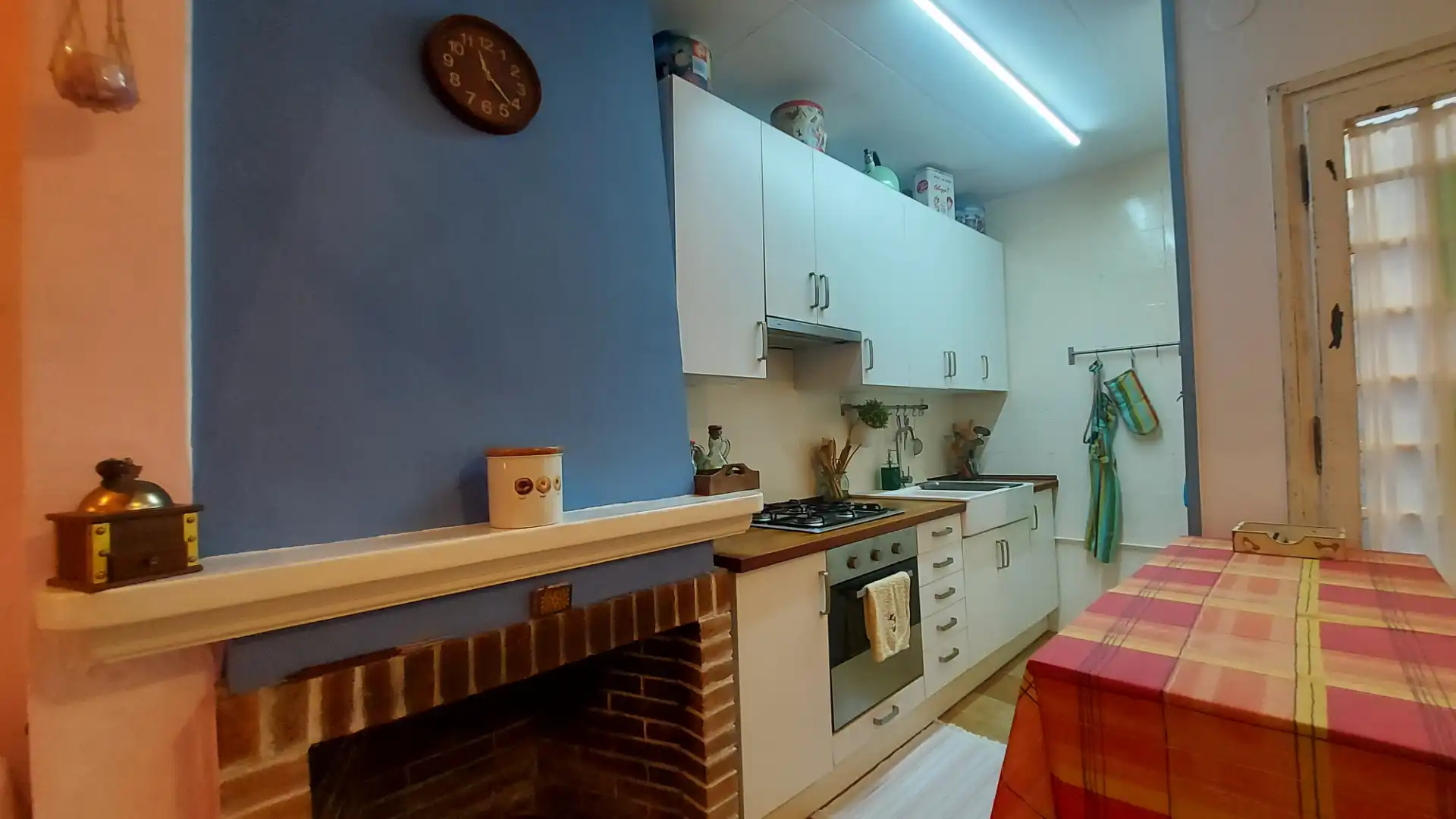 Cocina de Casa adosada en venta en Caldes d'Estrac con Calefacción, Parquet y Amueblado