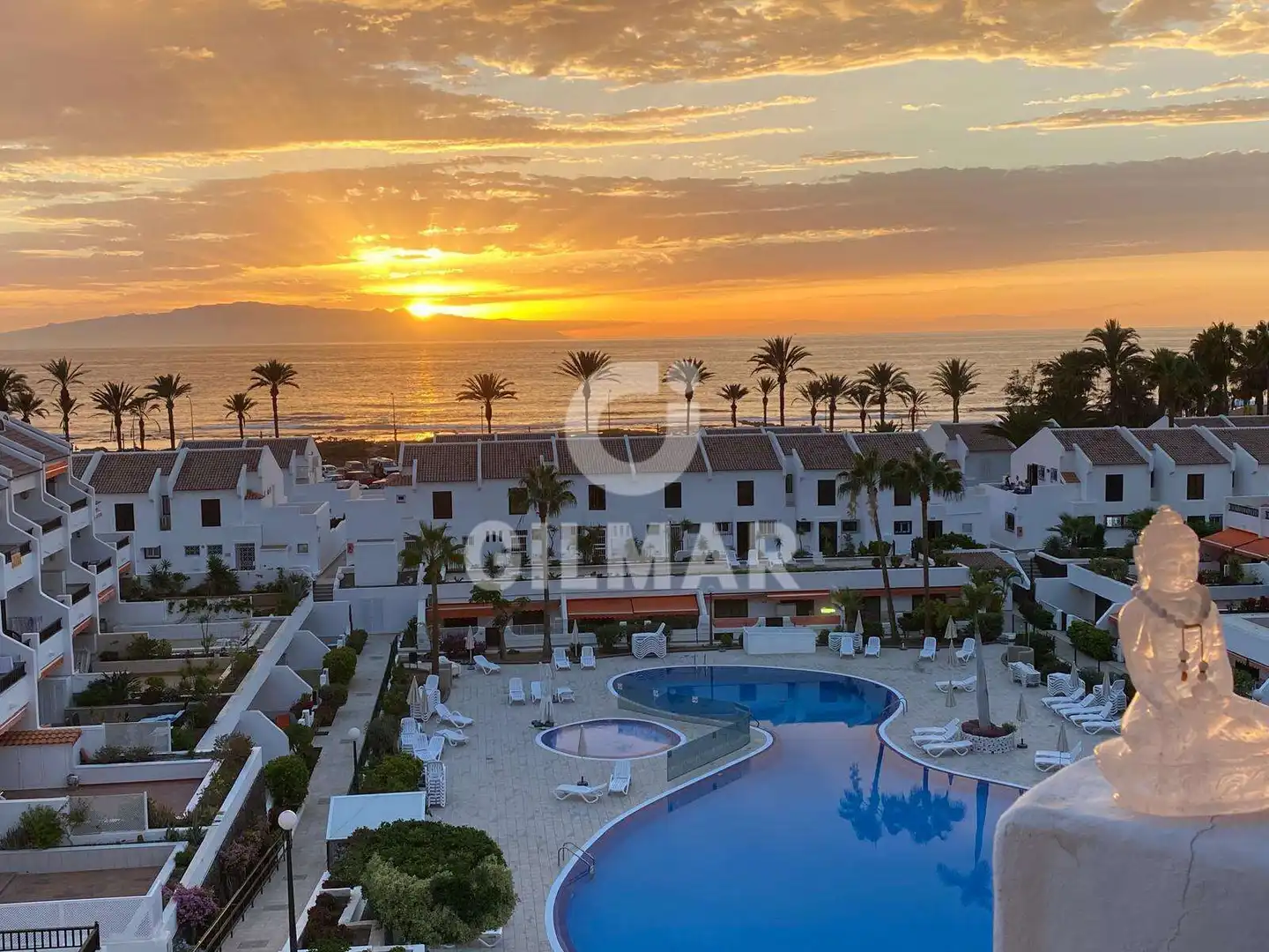 Vista exterior de Dúplex en venta en Arona con Terraza, Piscina y Amueblado