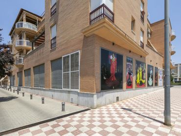 Locale commerciale in vendita a Avenida Madrid 1