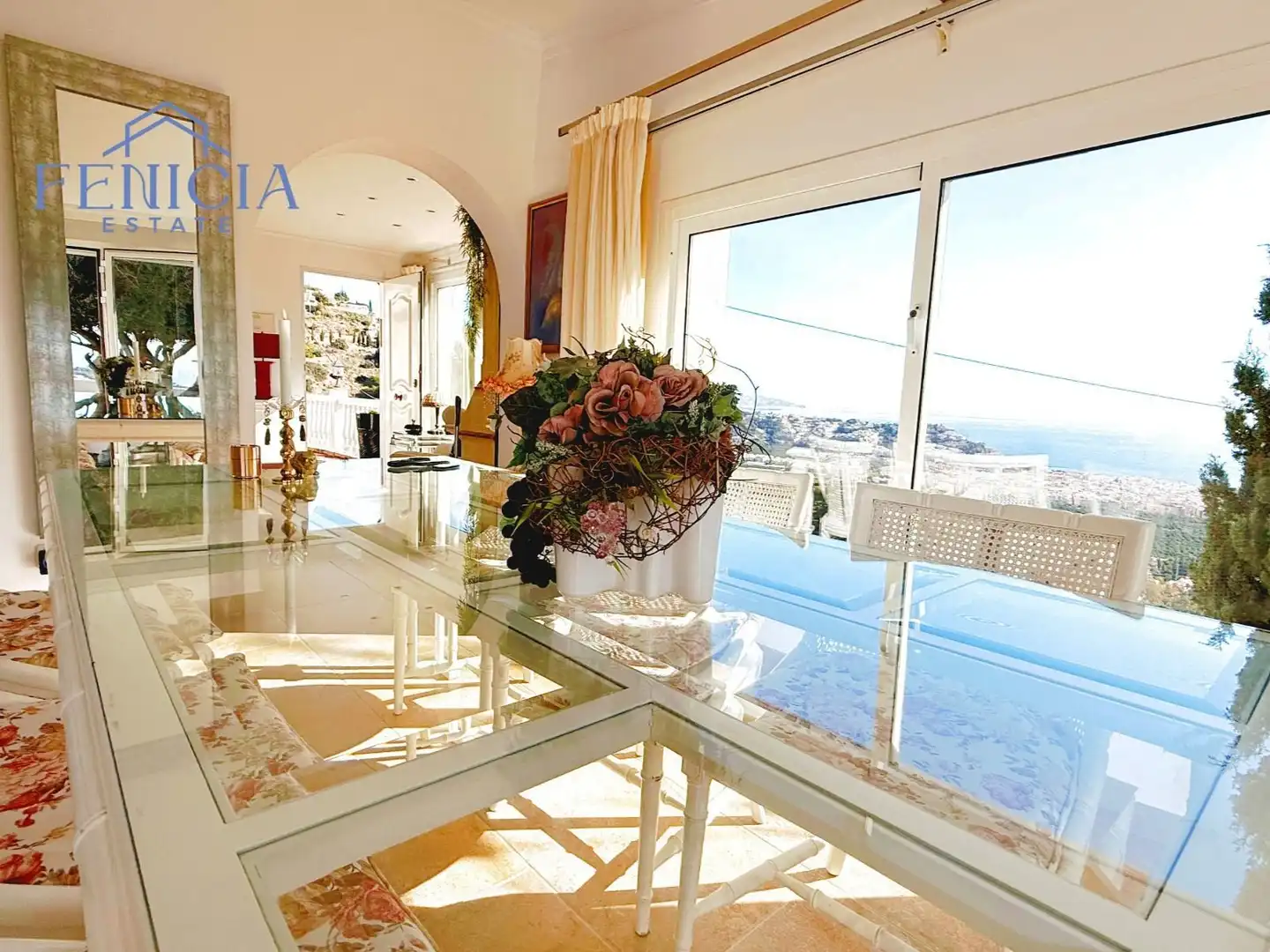 Comedor de Casa o chalet en venta en Almuñécar con Aire acondicionado, Calefacción y Jardín privado