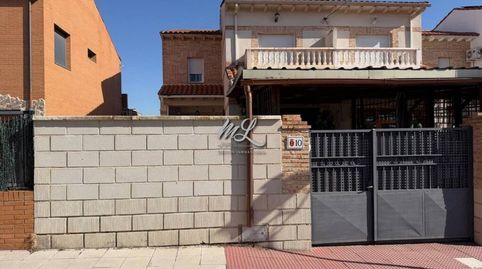 Foto 2 de Casa adosada en venda a Calle Moreras, Villamiel de Toledo, Toledo