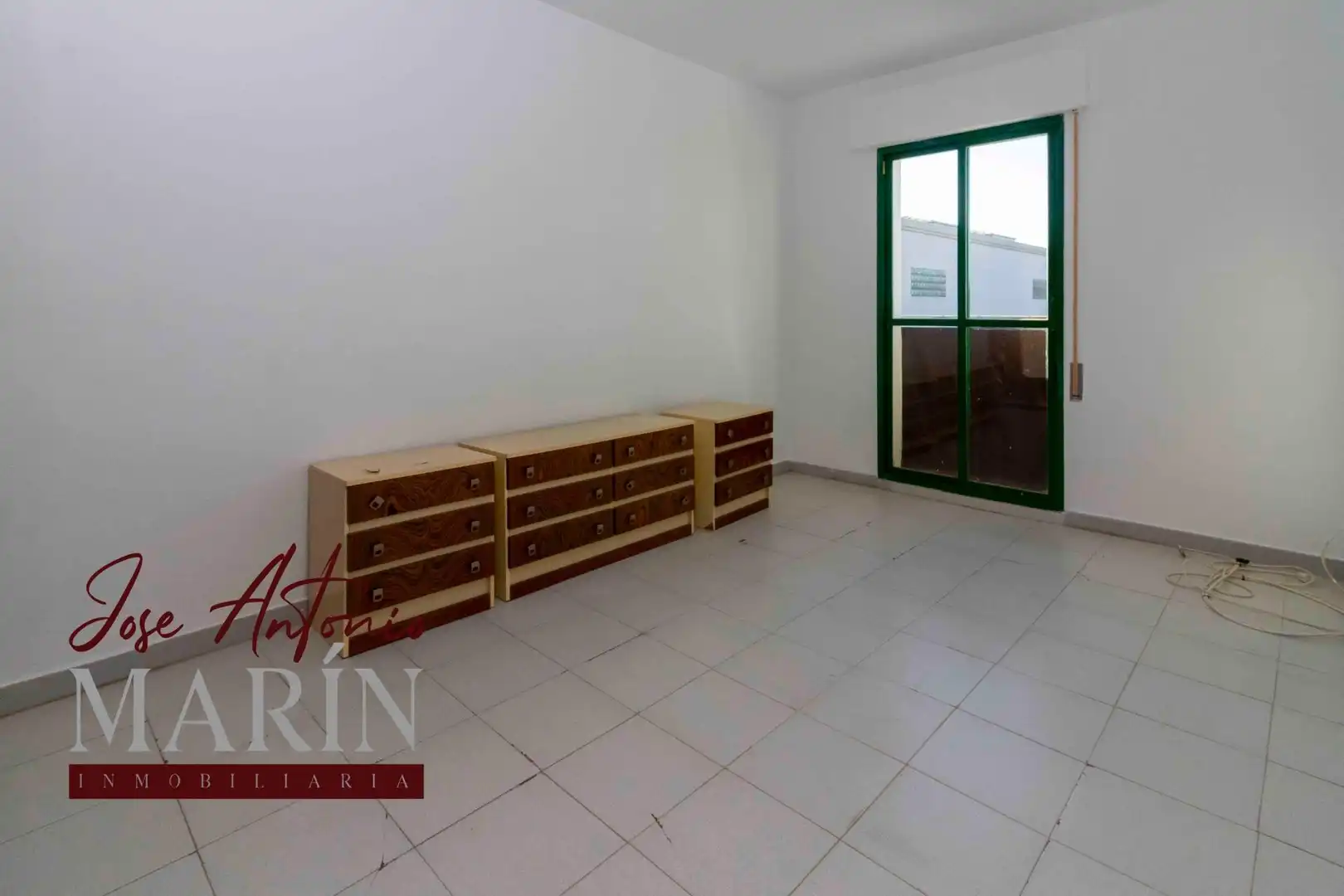 Bedroom of Houses for sale in Valdelacalzada