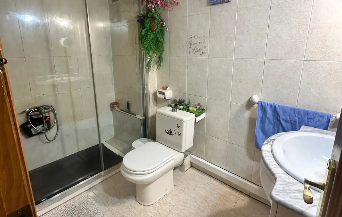 Bathroom of Flat for sale in Salou  with Balcony