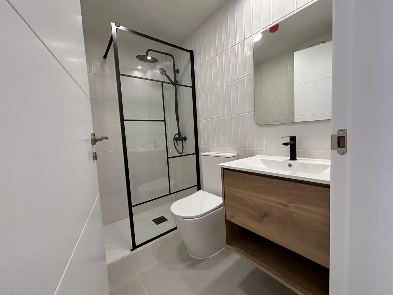 Bathroom of Study for rent in San Sebastián de los Reyes  with Air Conditioner, Heating and Terrace