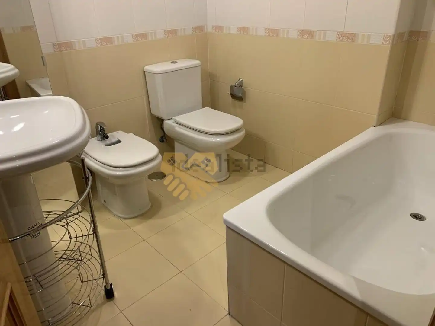 Bathroom of Apartments for sale in Salamanca  with Heating, Furnished and Balcony