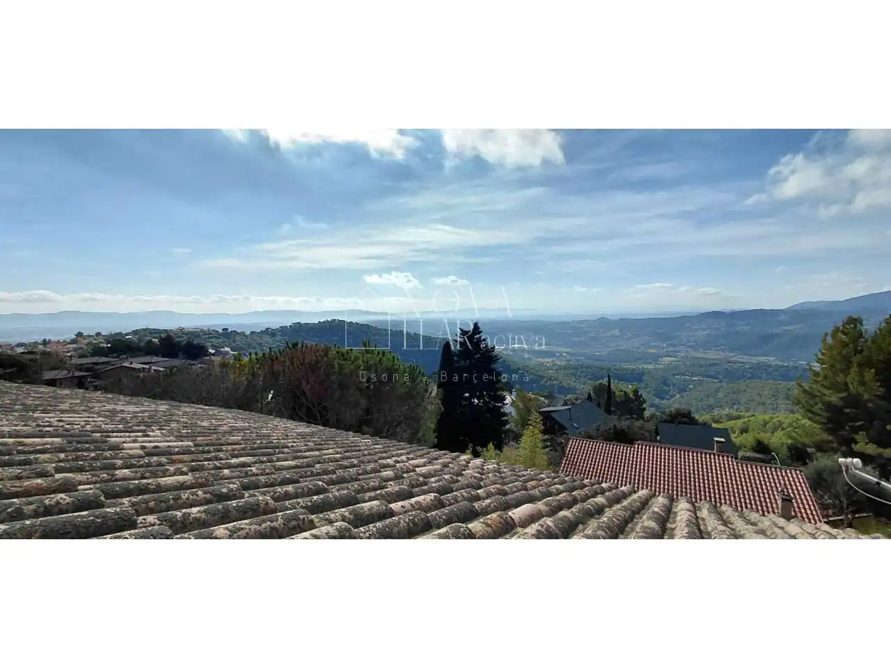 Vista exterior de Casa o xalet en venda en L'Ametlla del Vallès amb Calefacció i Jardí privat