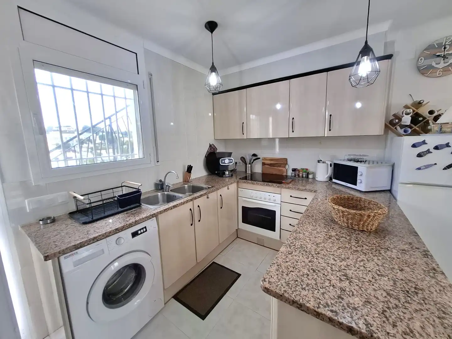 Cocina de Piso en venta en Llançà con Terraza y Amueblado