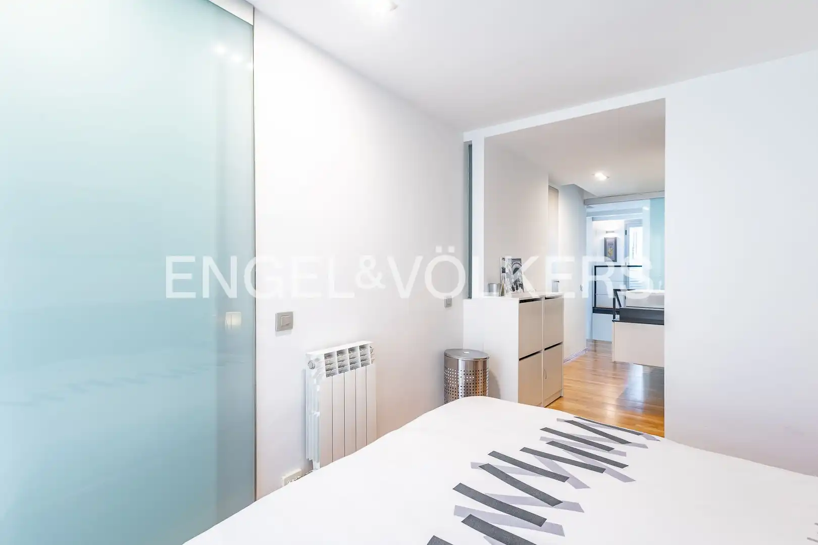Habitación de Casa adosada en venta en Barcelona con Aire acondicionado, Calefacción y Parquet