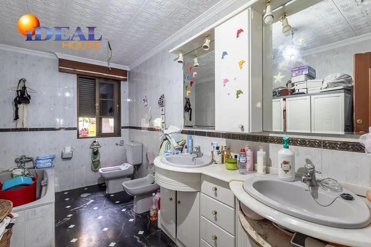 Villa mit Terrasse zum Verkauf in Barrio de la Vega, imagen 20