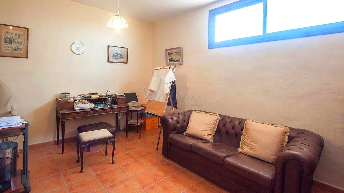 Finca rústica en venda en Estepona amb Jardí privat, Terrassa i Traster
