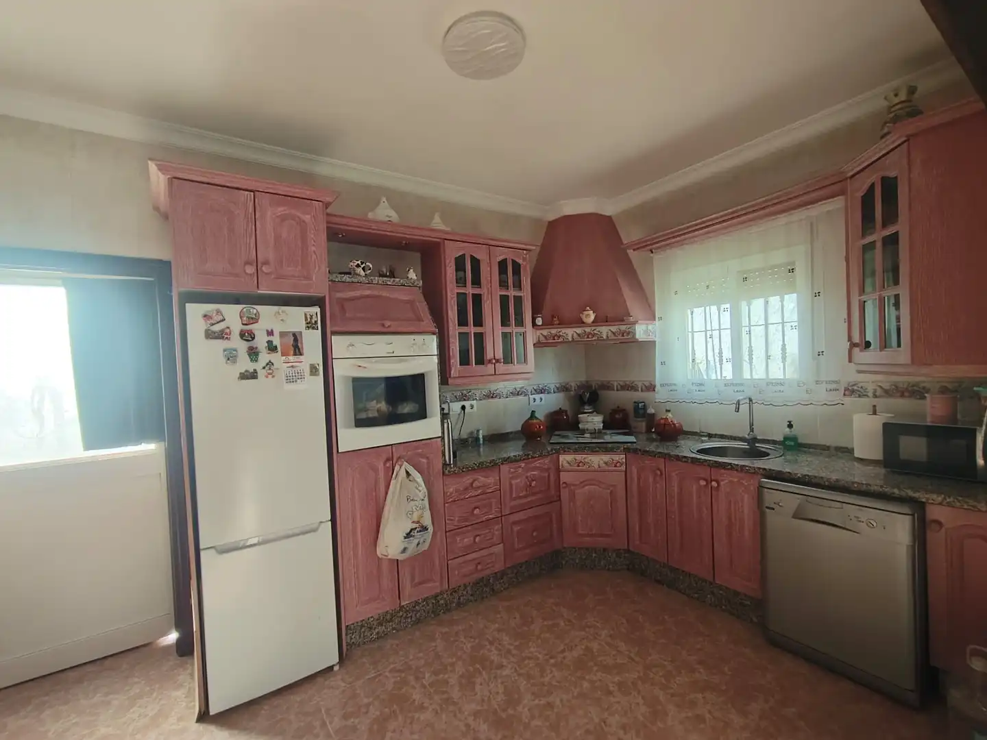 Kitchen of Houses for sale in Chiclana de la Frontera  with Private garden, Oven and Washing machine