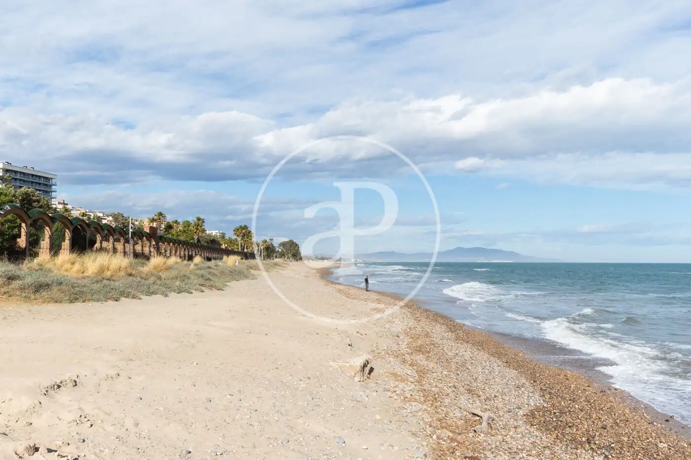Vista exterior de Ático en venta en Oropesa del Mar / Orpesa con Aire acondicionado, Calefacción y Jardín privado