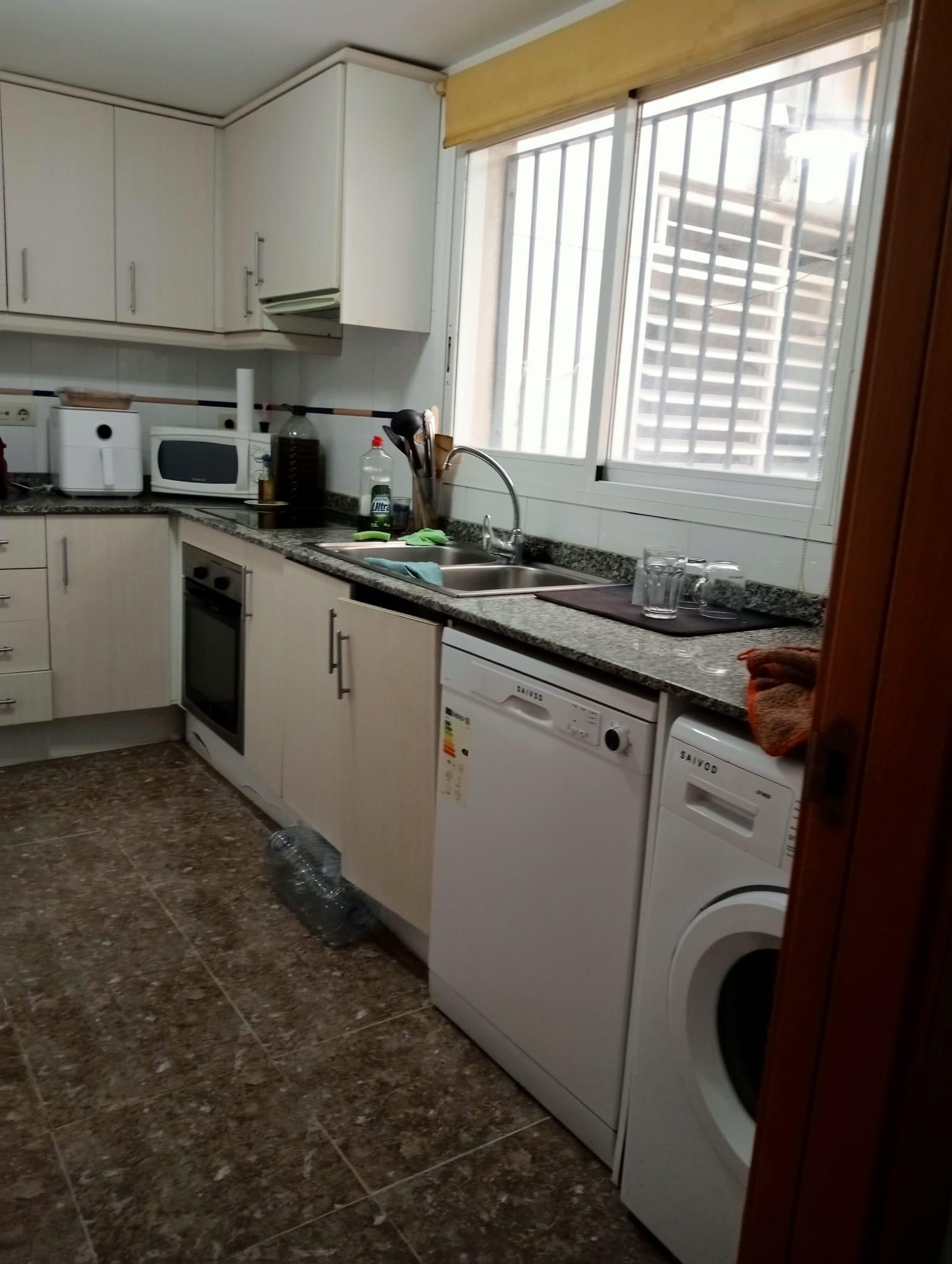 Cocina de Piso en venta en Castellón de la Plana / Castelló de la Plana con Aire acondicionado, Calefacción y Amueblado