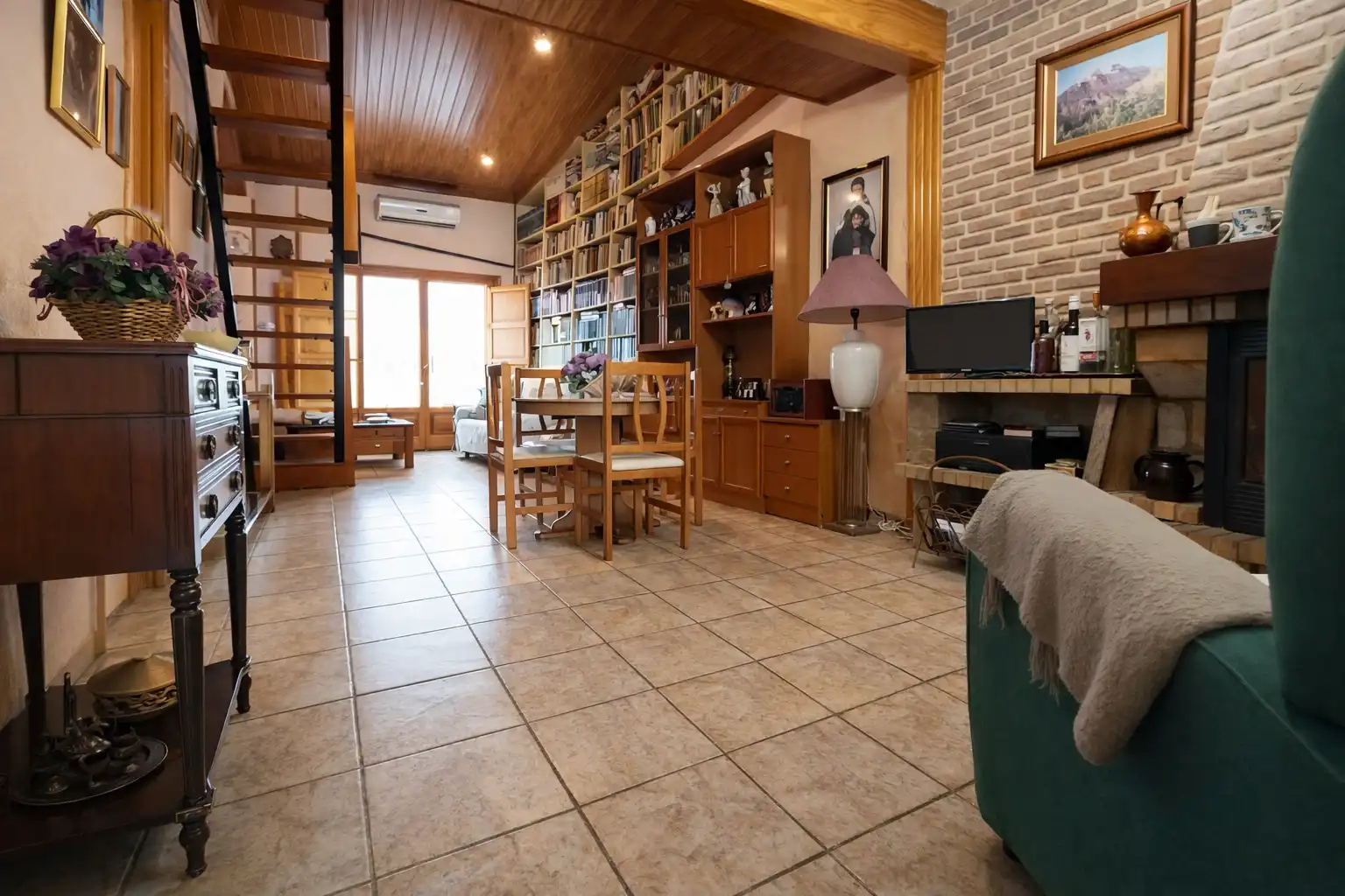 Sala d'estar de Casa o xalet en venda en Vila-real amb Aire condicionat, Calefacció i Jardí privat