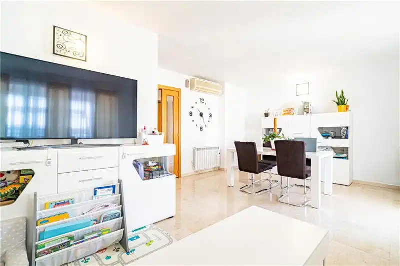 Sala de estar de Piso de alquiler en  Palma de Mallorca con Aire acondicionado, Calefacción y Terraza