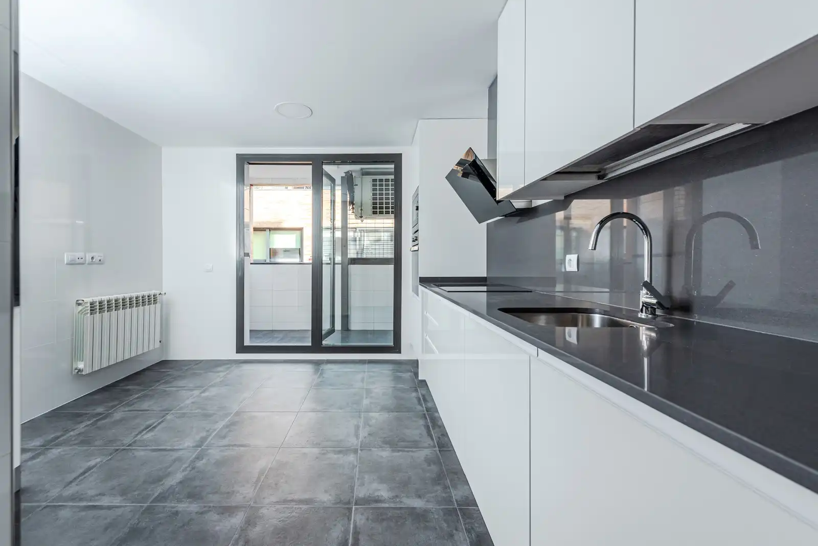 Kitchen of Flat for sale in Torrelodones  with Storage room
