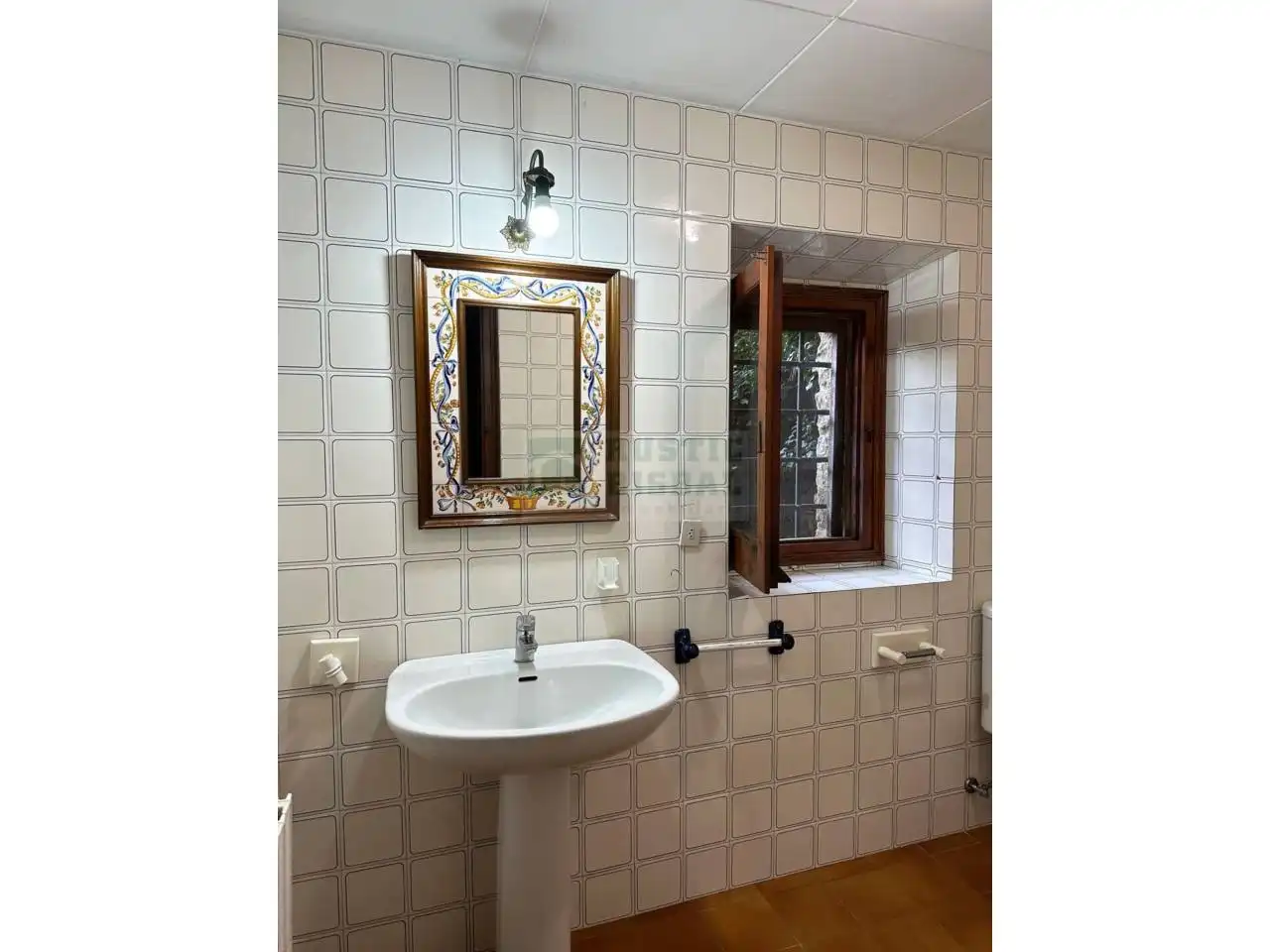 Baño de Finca rústica en venta en Sant Joan de Mollet con Calefacción, Jardín privado y Terraza