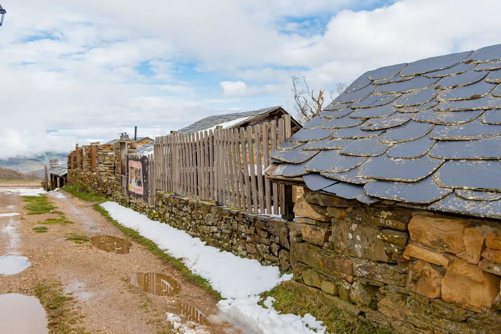 Vista exterior de Casa o chalet en venta en Santa Colomba de Somoza con Calefacción y Trastero