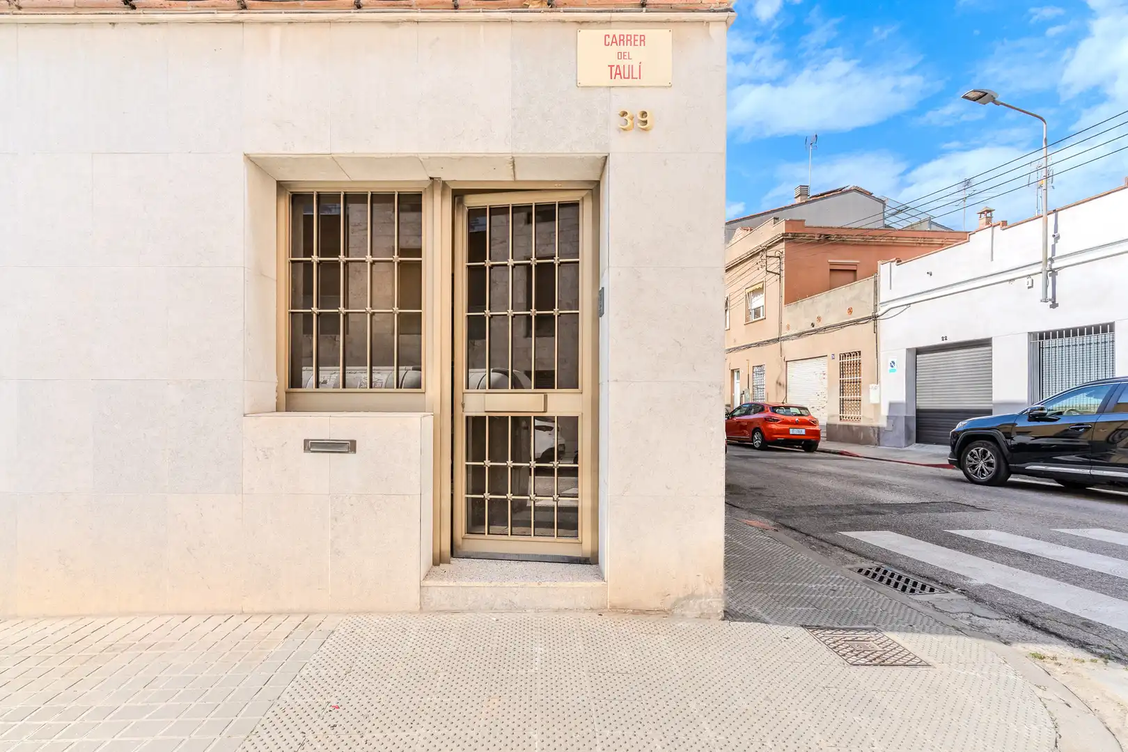 Chalet con terraza en venta en Carrer del Taulí, imagen 7